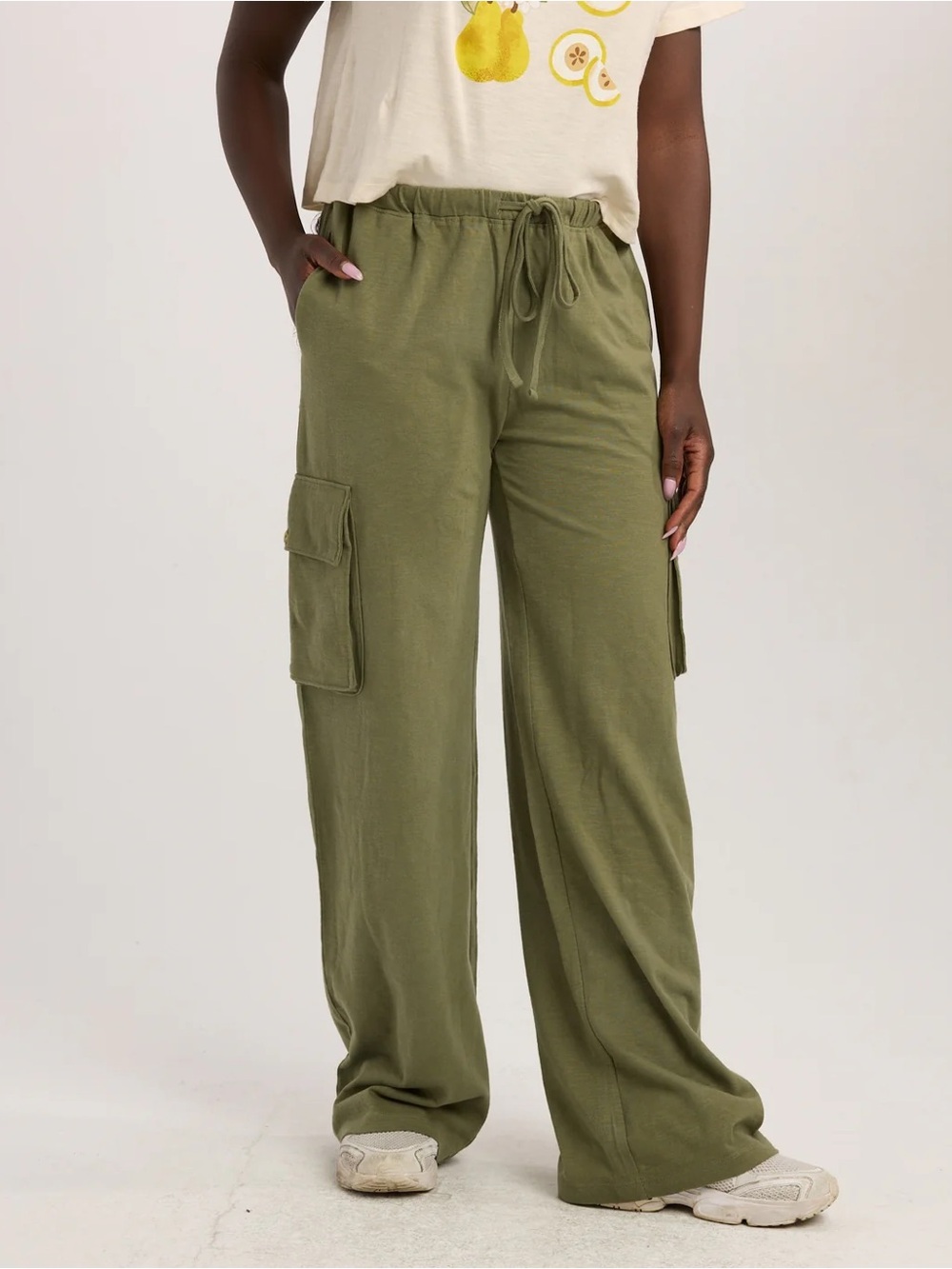 Known Supply • NWT Camino Pant Relaxed Cargo Wide-Leg Pants - Olive Green “Army”